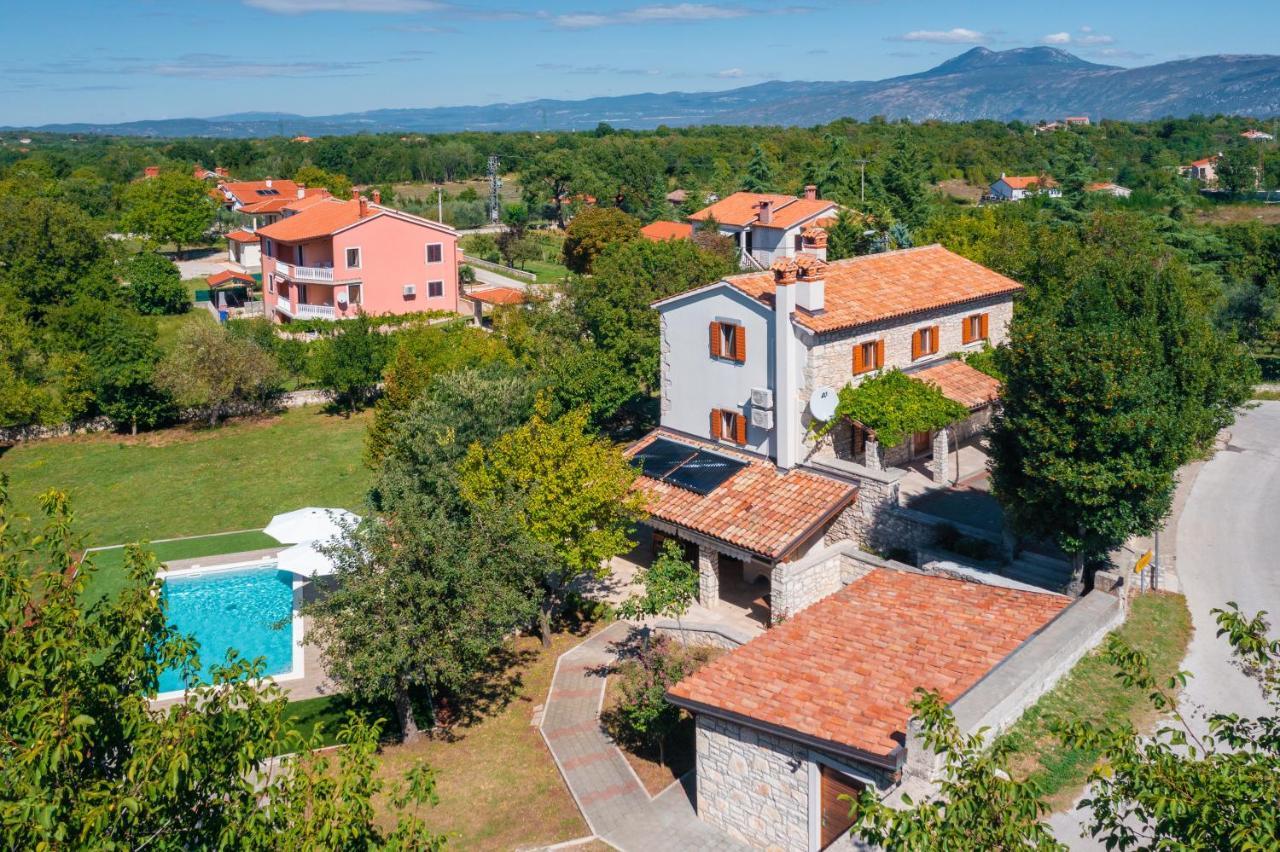 Vacation House Ana * Nedescina
